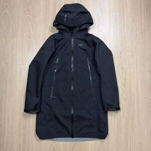 Arcteryx Beta Coat Parka Rain Shell Jacket Womens Small Black Gore-Tex Outdoors